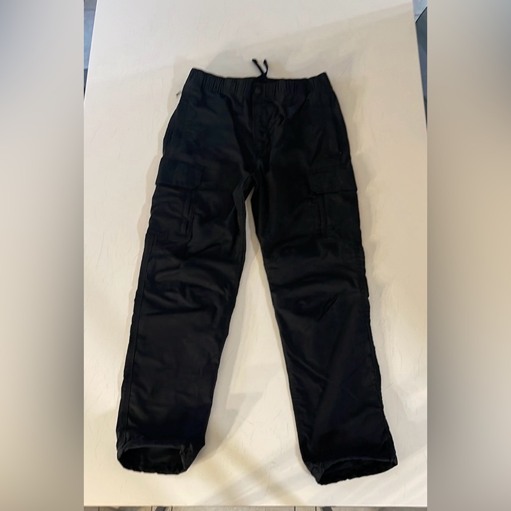 H&M Black Cargo Pants with Relaxed Fit